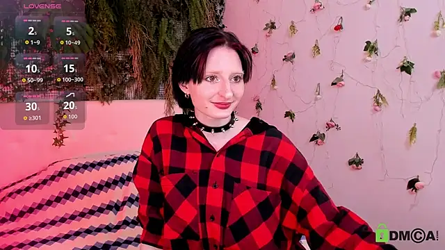 Kira  Cutie online show from June 11, 8:16 pm