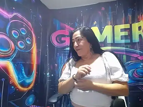 EmmieRae   online show from March 22, 4:29 am