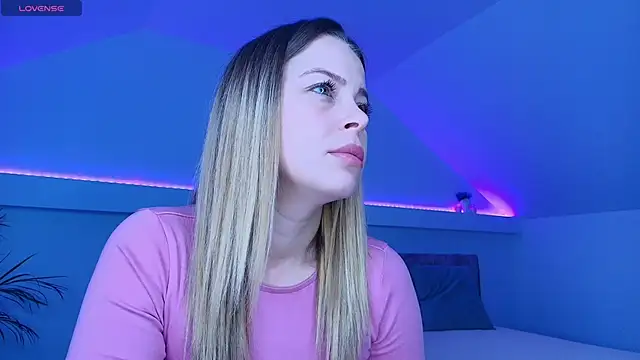 BluEyesKate online show from March 25, 5:11 am