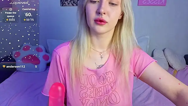 BlondieSummer online show from July 16, 6:23 pm