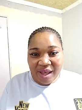 LaReina199991 online show from June 21, 11:36 am