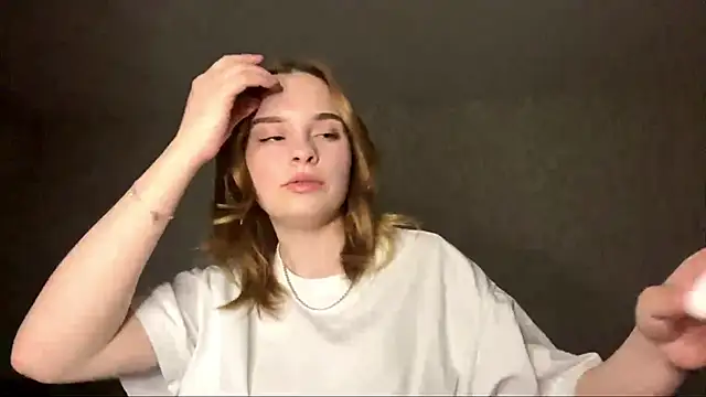 SageFennell online show from March 19, 5:06 pm