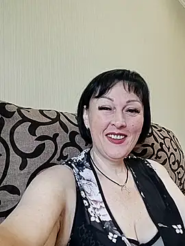 HelgaDennis online show from July 14, 5:56 am