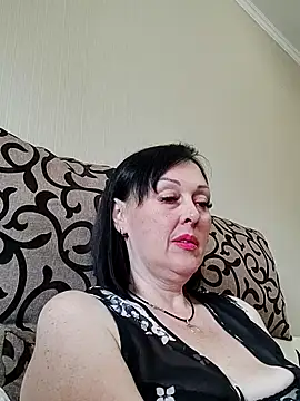 HelgaDennis online show from July 6, 3:47 pm