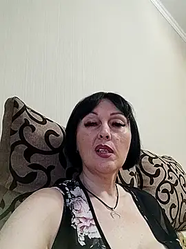 HelgaDennis online show from July 19, 5:26 pm