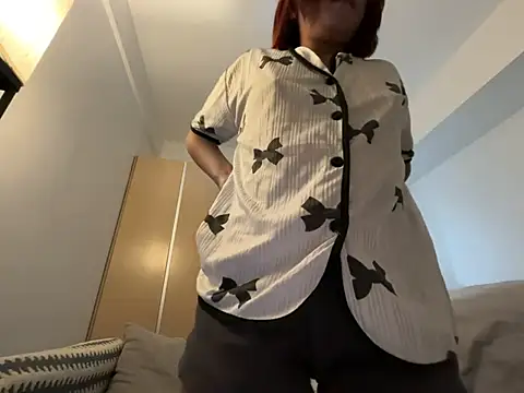 misscutee online show from June 22, 1:41 pm