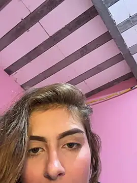 miiabellovic online show from May 15, 11:51 pm