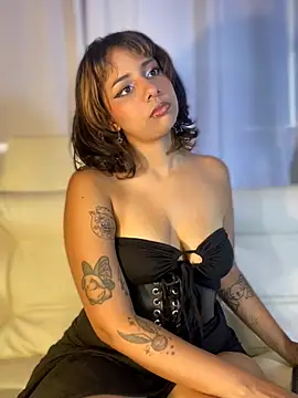LeylaKnox online show from June 4, 7:29 pm