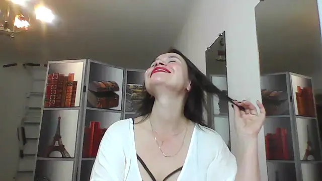 Selena Moo online show from June 10, 10:58 am
