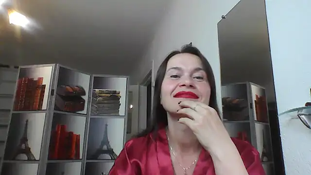 Selena Moo online show from June 27, 3:40 pm