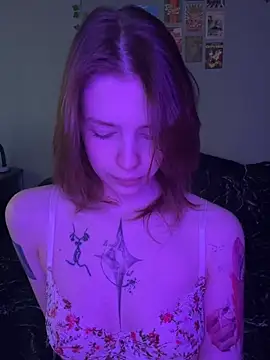 VelvetBlossom online show from May 11, 3:18 pm