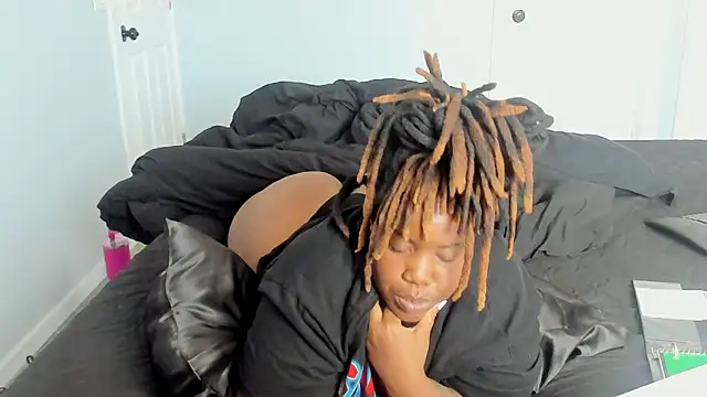 locsofchocolate online show from May 16, 12:46 am