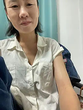 lilysister66 online show from July 9, 5:26 pm
