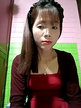 AmyLinee01 online show from April 27, 3:42 pm
