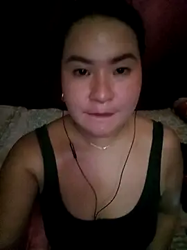 Amazingurlx online show from April 22, 7:38 am