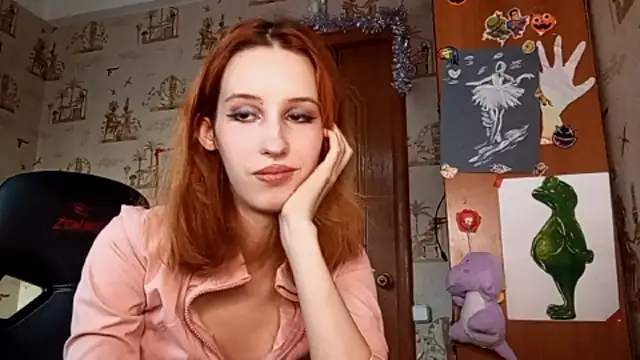 SirenFrost online show from April 21, 3:41 pm