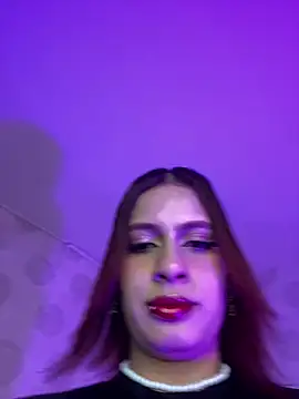 steffmontespink18 online show from April 24, 1:25 pm