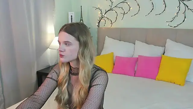 Emma peach online show from May 12, 9:17 am