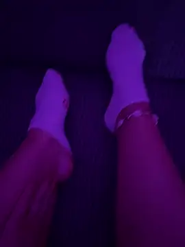 LilouPieds online show from June 20, 8:34 pm