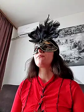 SweetAri28 online show from April 29, 1:25 pm