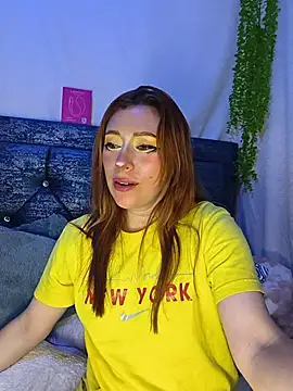 Amber prada online show from June 25, 5:12 am
