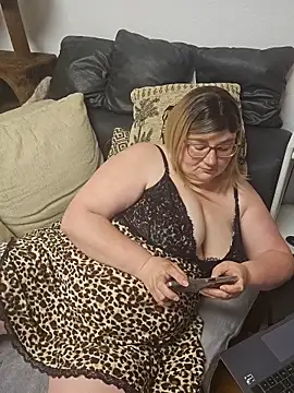 xXLunaBlissXx online show from June 13, 8:39 pm