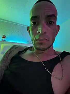 hpcouplee420 online show from July 14, 8:46 pm