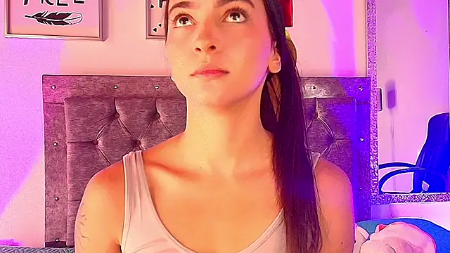 Daphne Rosse online show from July 7, 11:57 am