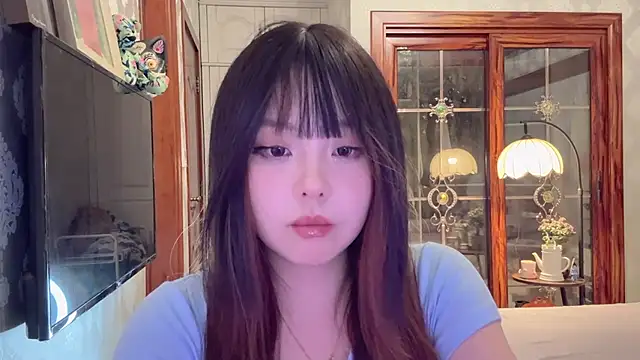 thelittlexx online show from April 23, 12:40 pm