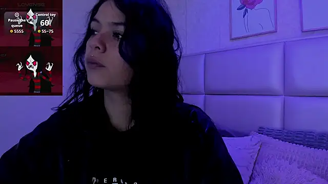 Kikii 1 online show from June 4, 5:12 am
