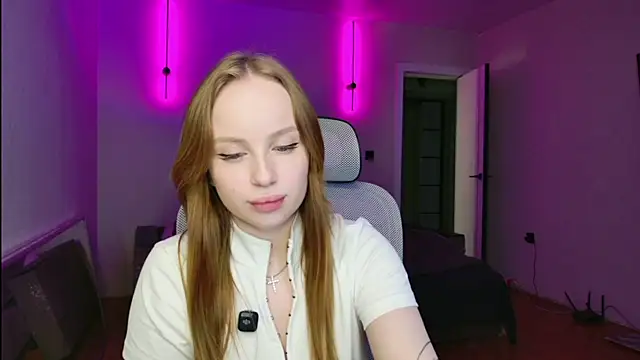 BunnyShinex online show from June 22, 2:47 pm
