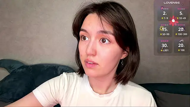 lilysolar online show from May 18, 6:25 pm