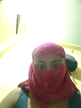 itzhappy92 online show from April 3, 6:17 pm