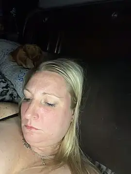 sweetkacibaby online show from May 19, 1:56 am