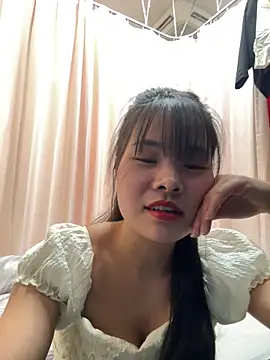 Naked-xx online show from May 31, 12:33 pm