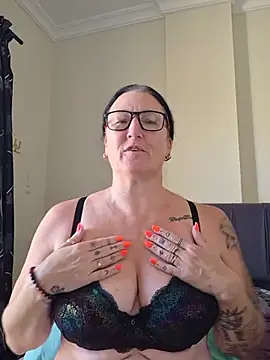 Flirty Siennax online show from July 8, 8:27 am