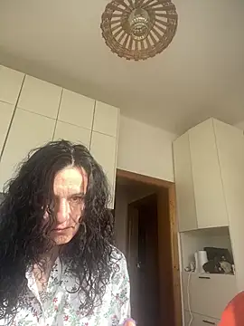 StellaMia263 online show from May 18, 5:46 am