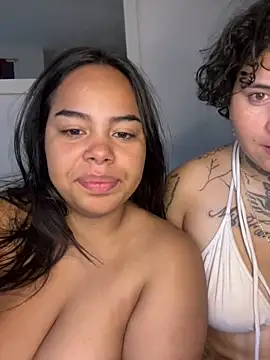 lunaa love online show from June 20, 3:54 am