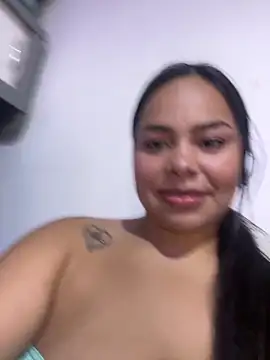 lunaa love online show from June 7, 12:28 am