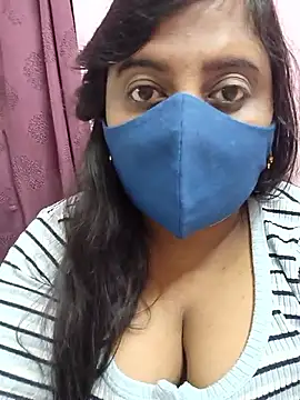 Tami-sonia online show from April 4, 7:45 pm