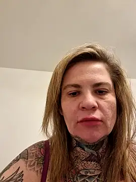 ellarealbrazilian online show from March 31, 8:31 pm