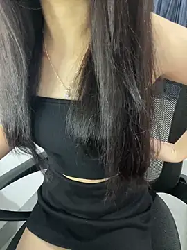 Annie nii online show from April 22, 2:58 pm