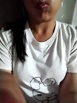 Lisa-aa online show from April 26, 1:42 pm