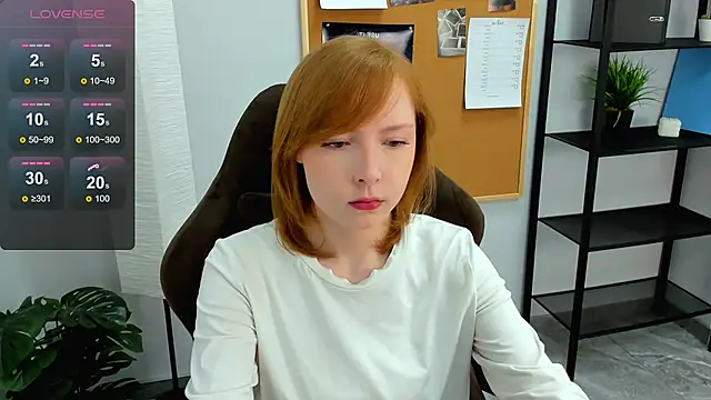 CherryCrushLove online show from May 12, 5:37 am