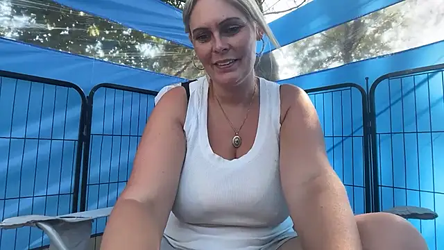 BustySwingingSlut online show from July 13, 3:46 pm