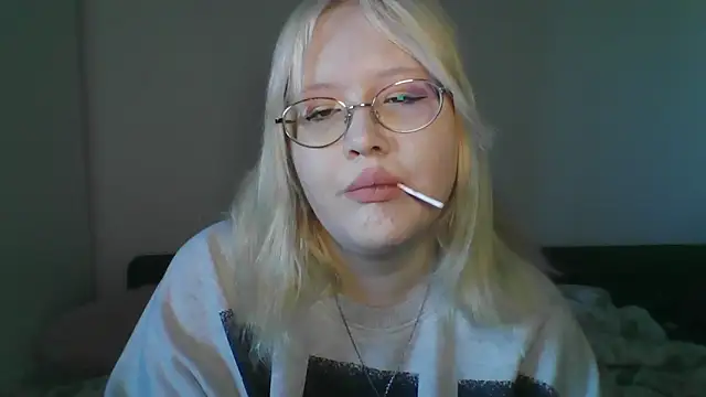 Elayne Sweet online show from April 26, 6:11 am