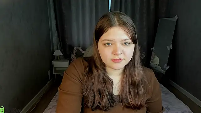 Evelyne Loo online show from May 9, 1:07 am