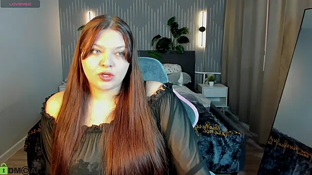 Evelyne Loo online show from April 29, 9:23 am