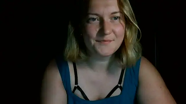 TinaKittyX online show from June 12, 9:34 pm