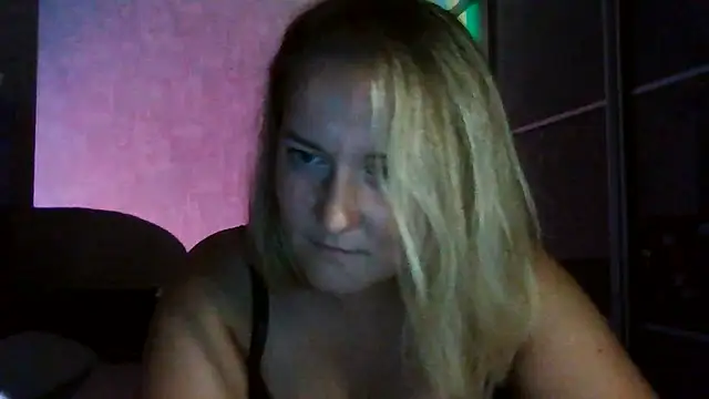 TinaKittyX online show from July 27, 7:22 pm